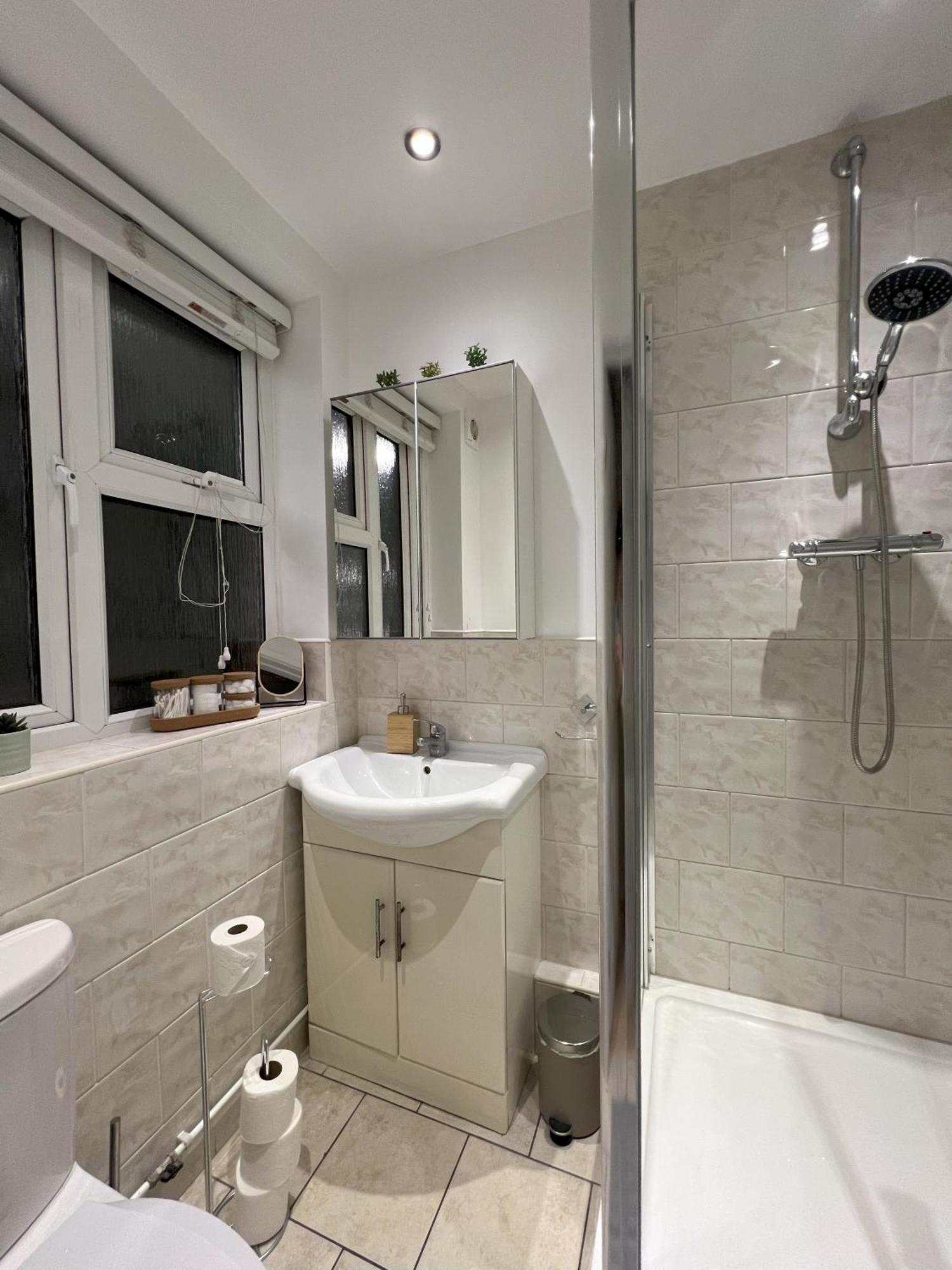 Appartamento Spacious & Modern Family Gem Londra